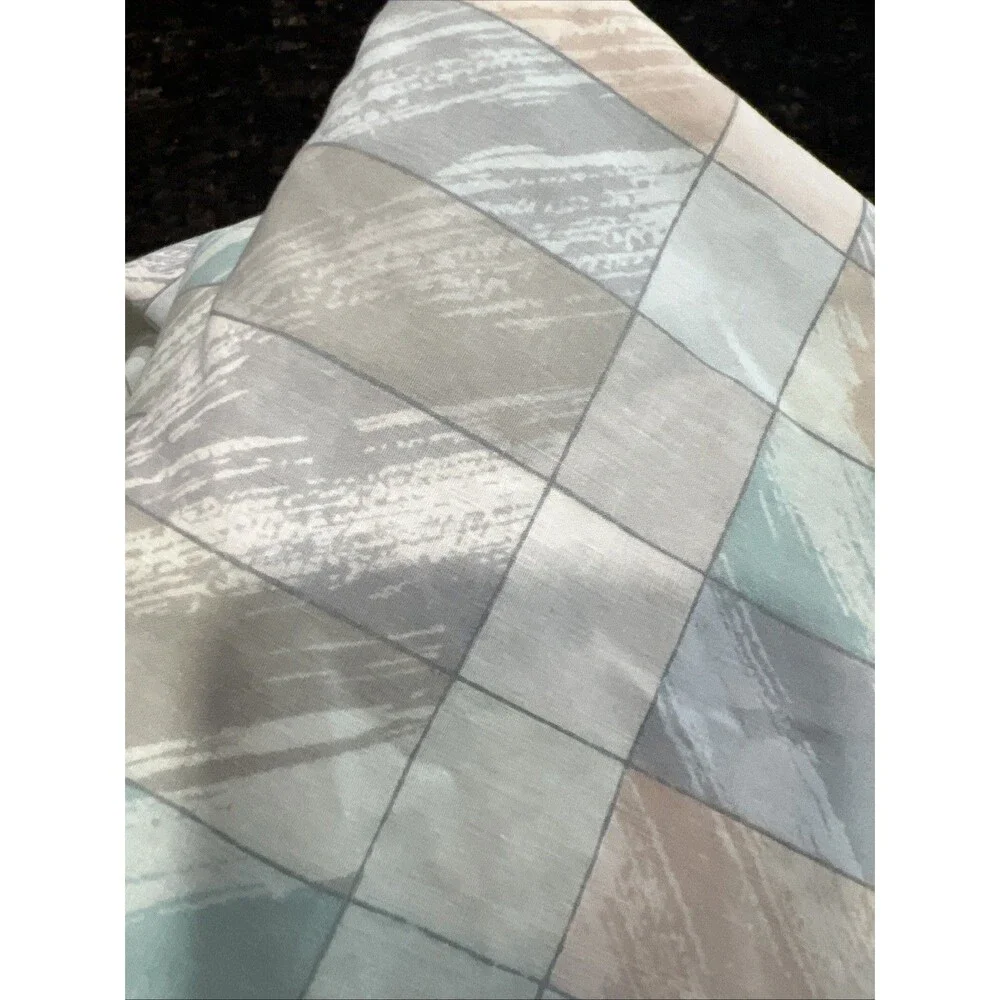 J.P. Stevens | Vintage King Sheet Set | Pastel Squares & Rectangles | 1980's